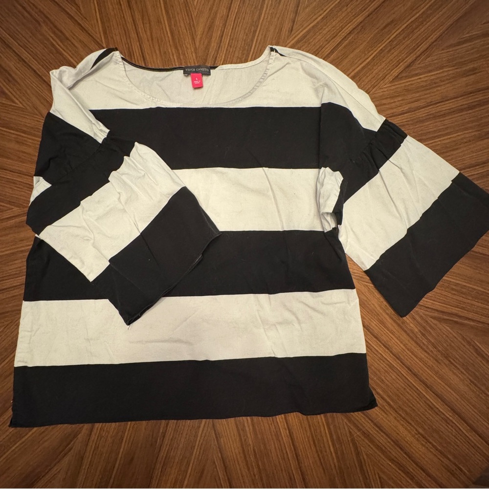 Vince Camuto Black and Cream Top